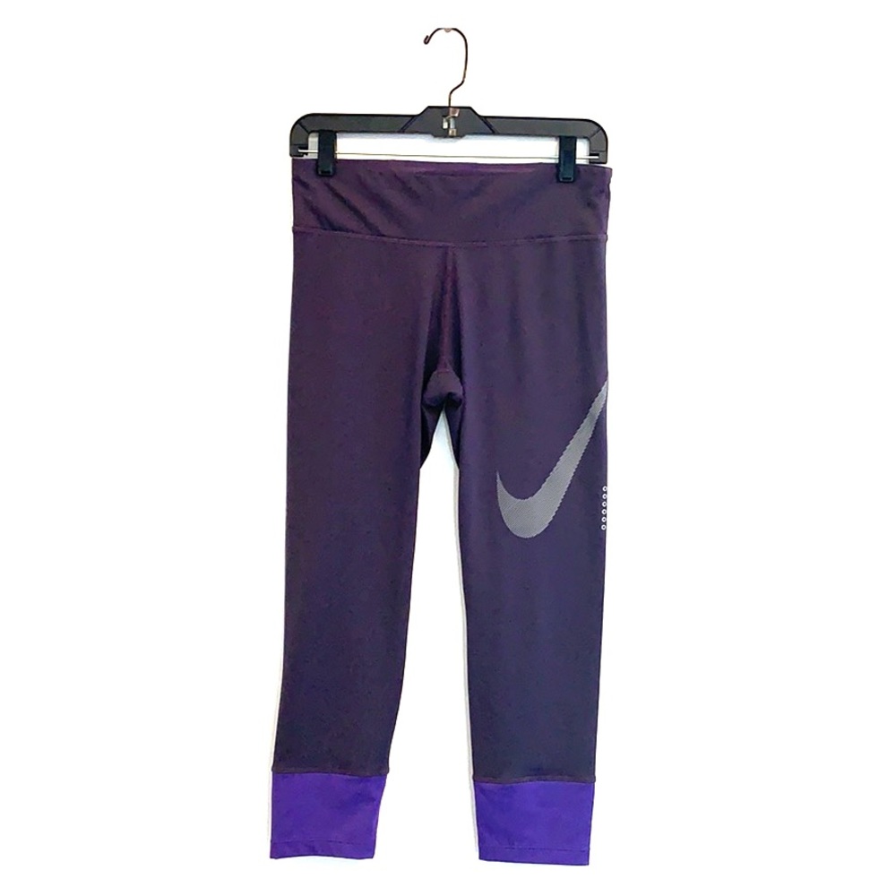 Nike athletic tights / leggings (yoga pants)